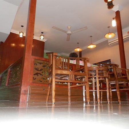 Malacca Travellers Planet Hotel & Guesthouse מראה חיצוני תמונה