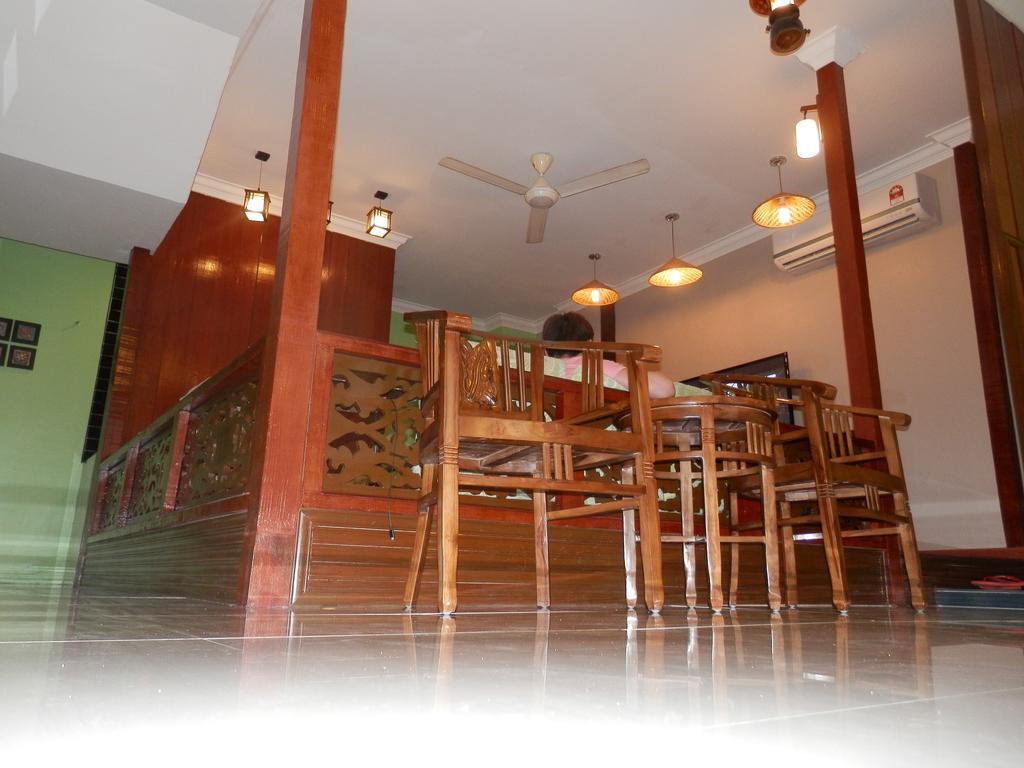 Malacca Travellers Planet Hotel & Guesthouse מראה חיצוני תמונה