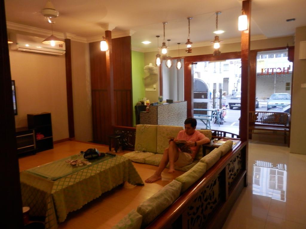 Malacca Travellers Planet Hotel & Guesthouse מראה חיצוני תמונה