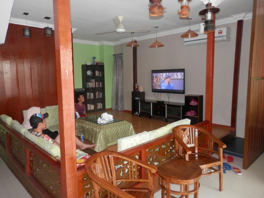 Malacca Travellers Planet Hotel & Guesthouse מראה חיצוני תמונה