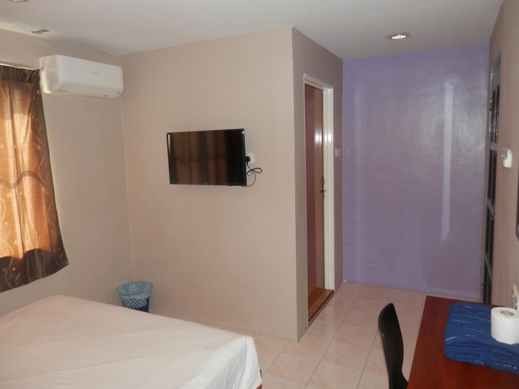 Malacca Travellers Planet Hotel & Guesthouse מראה חיצוני תמונה