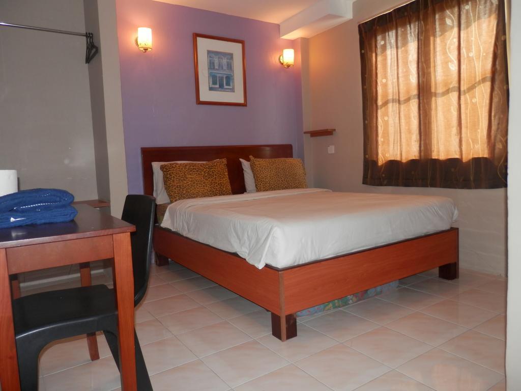 Malacca Travellers Planet Hotel & Guesthouse מראה חיצוני תמונה