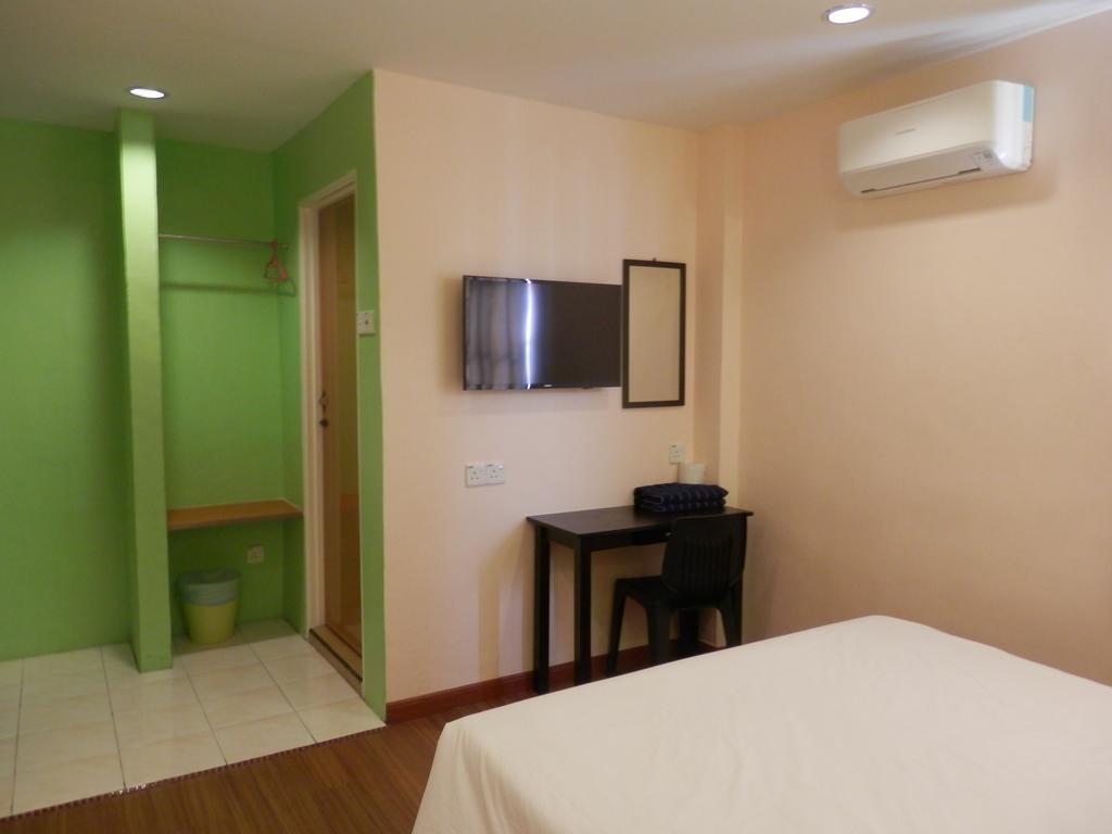 Malacca Travellers Planet Hotel & Guesthouse מראה חיצוני תמונה
