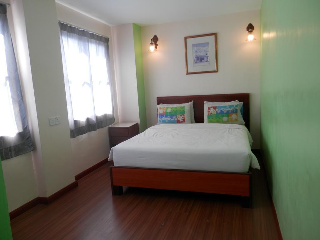 Malacca Travellers Planet Hotel & Guesthouse מראה חיצוני תמונה