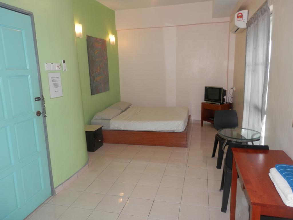 Malacca Travellers Planet Hotel & Guesthouse מראה חיצוני תמונה