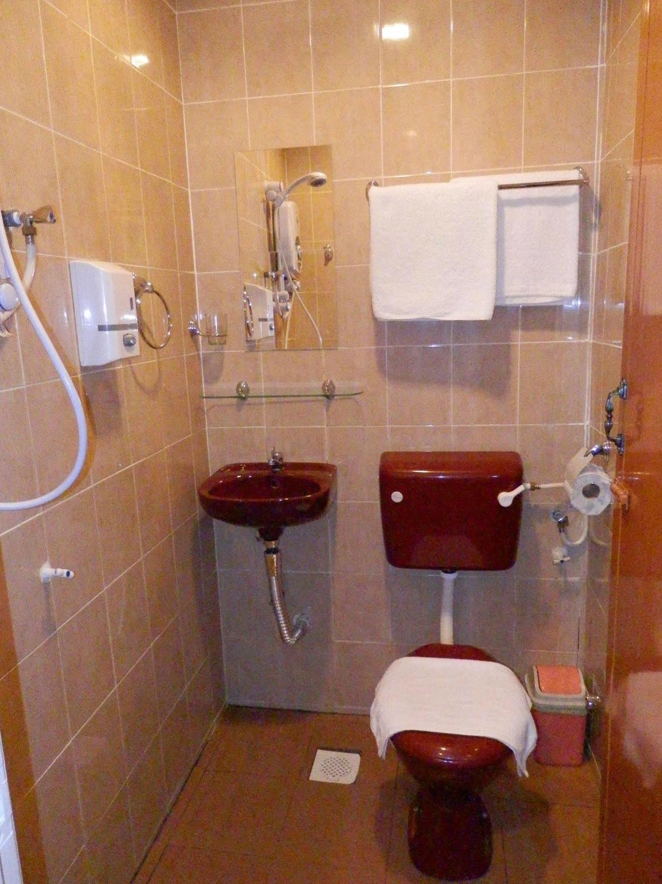 Malacca Travellers Planet Hotel & Guesthouse מראה חיצוני תמונה