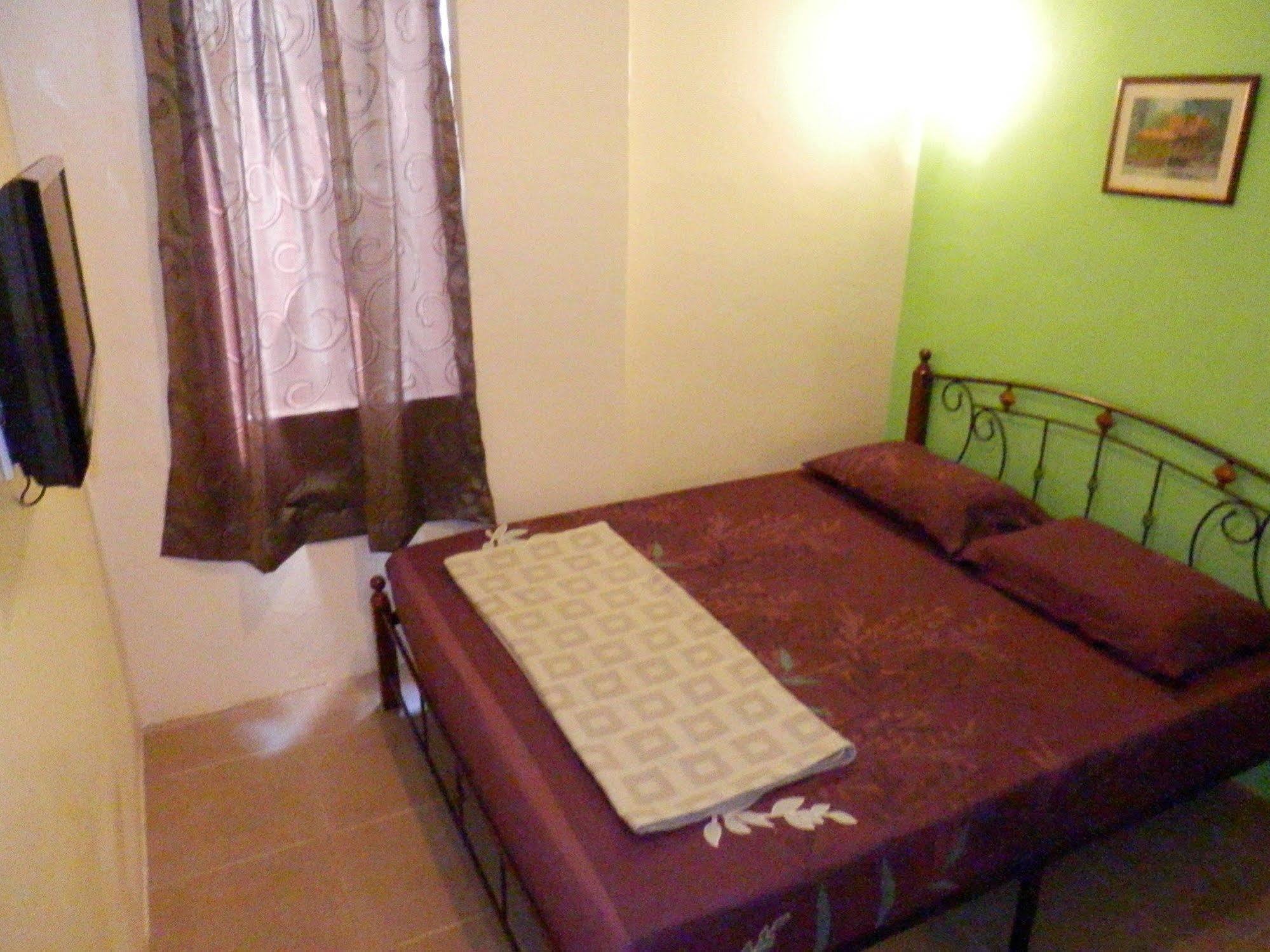 Malacca Travellers Planet Hotel & Guesthouse מראה חיצוני תמונה