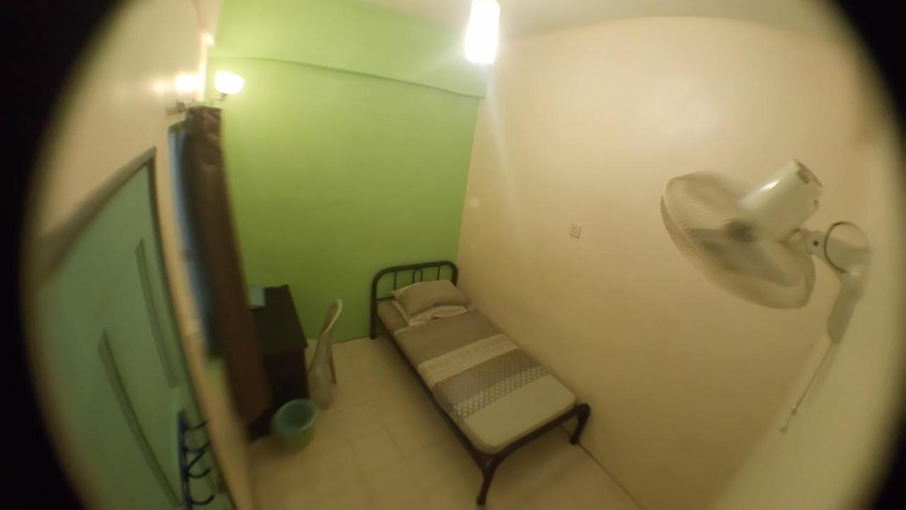 Malacca Travellers Planet Hotel & Guesthouse מראה חיצוני תמונה